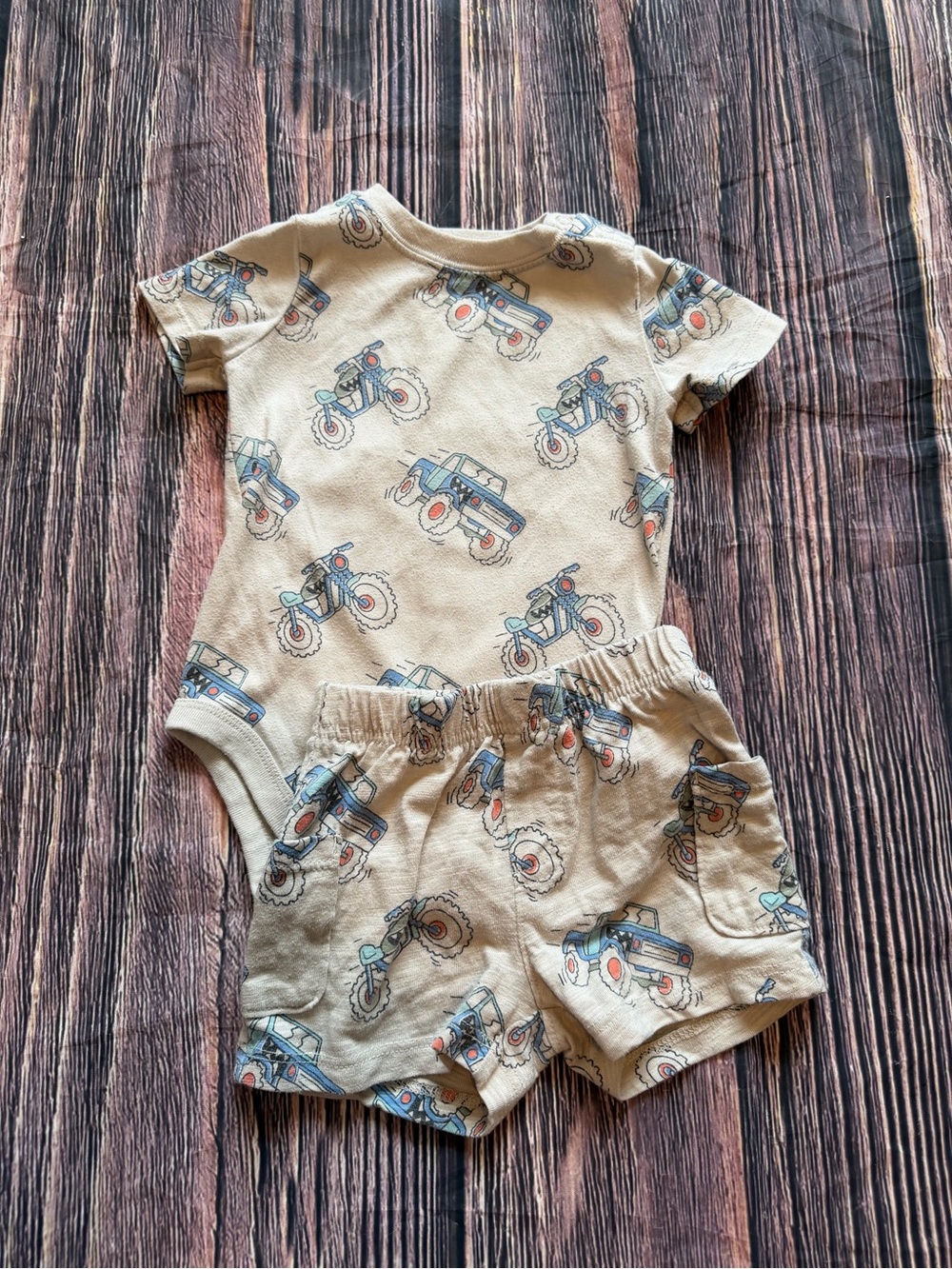 Garanimals Baby Boys Monster Truck 2-Piece Outfit Set Size 12M
